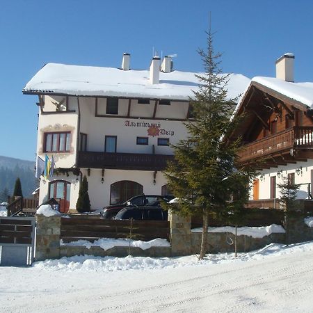 Hotel Alpenhof Pansion à Slavsko Extérieur photo