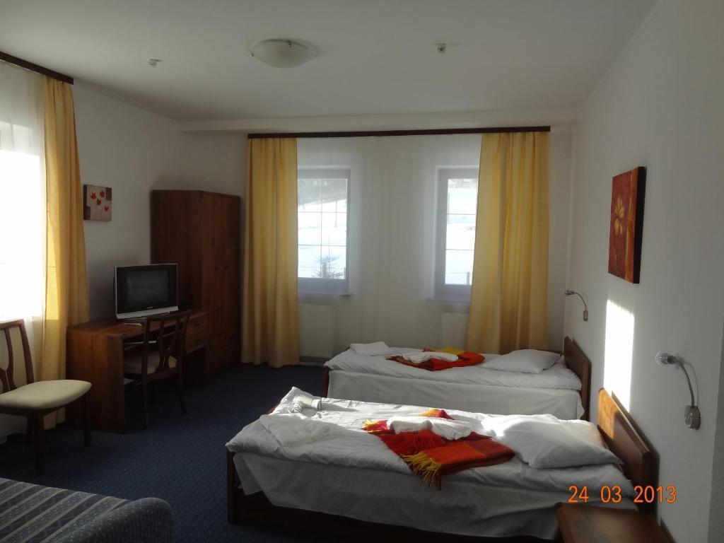 Hotel Alpenhof Pansion à Slavsko Chambre photo