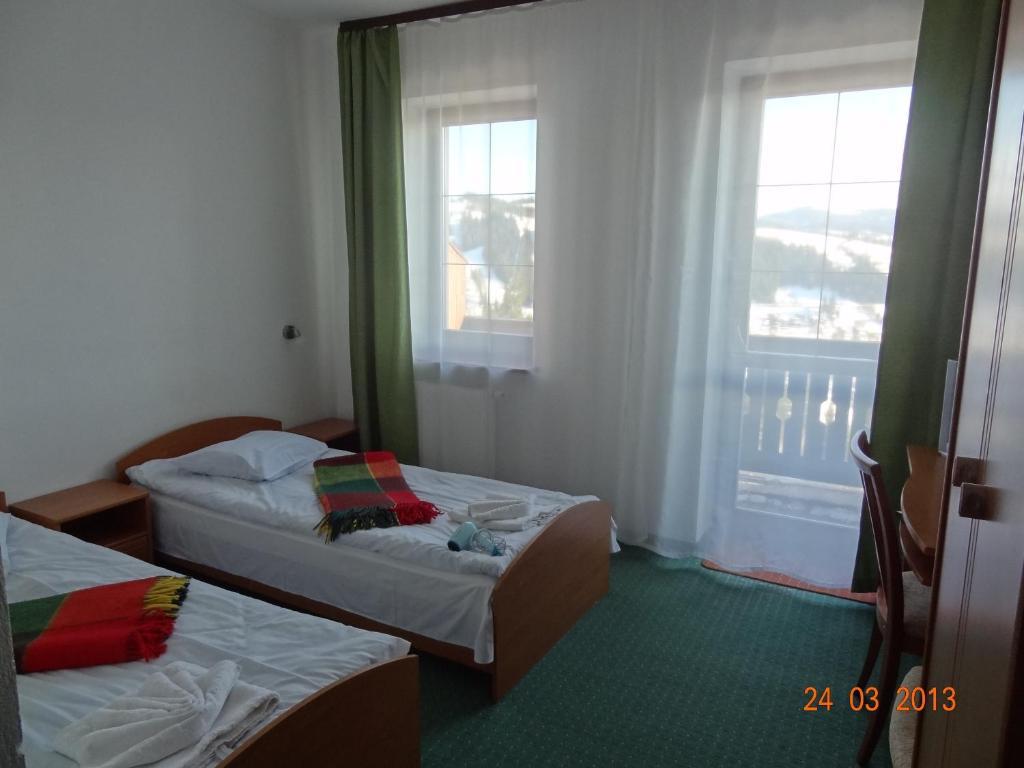 Hotel Alpenhof Pansion à Slavsko Chambre photo