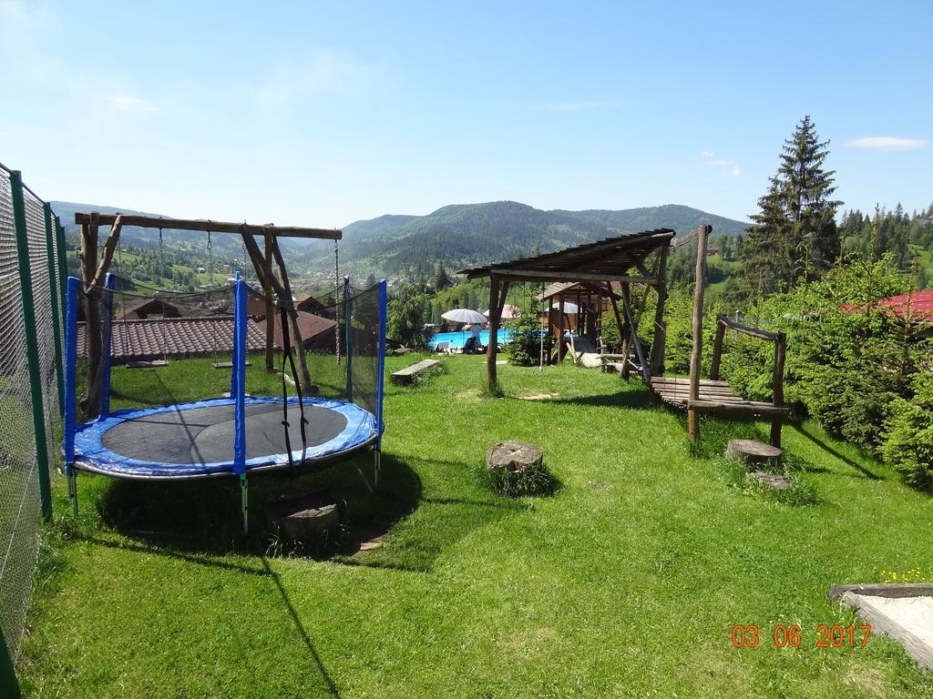 Hotel Alpenhof Pansion à Slavsko Extérieur photo